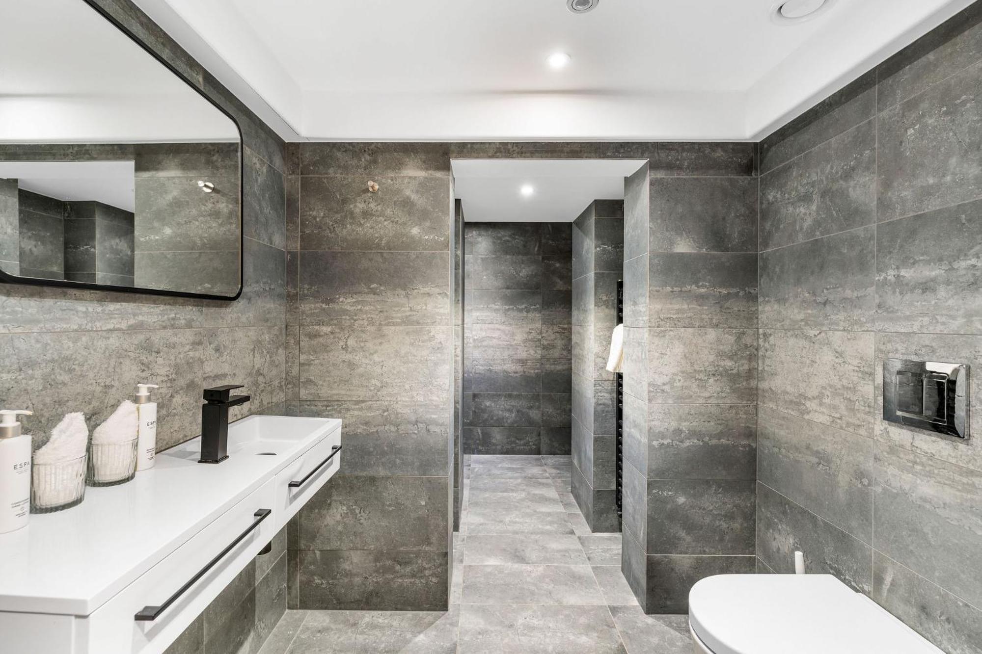 Righ Properties - Luxury West End Artisan Apartment Единбург Екстер'єр фото